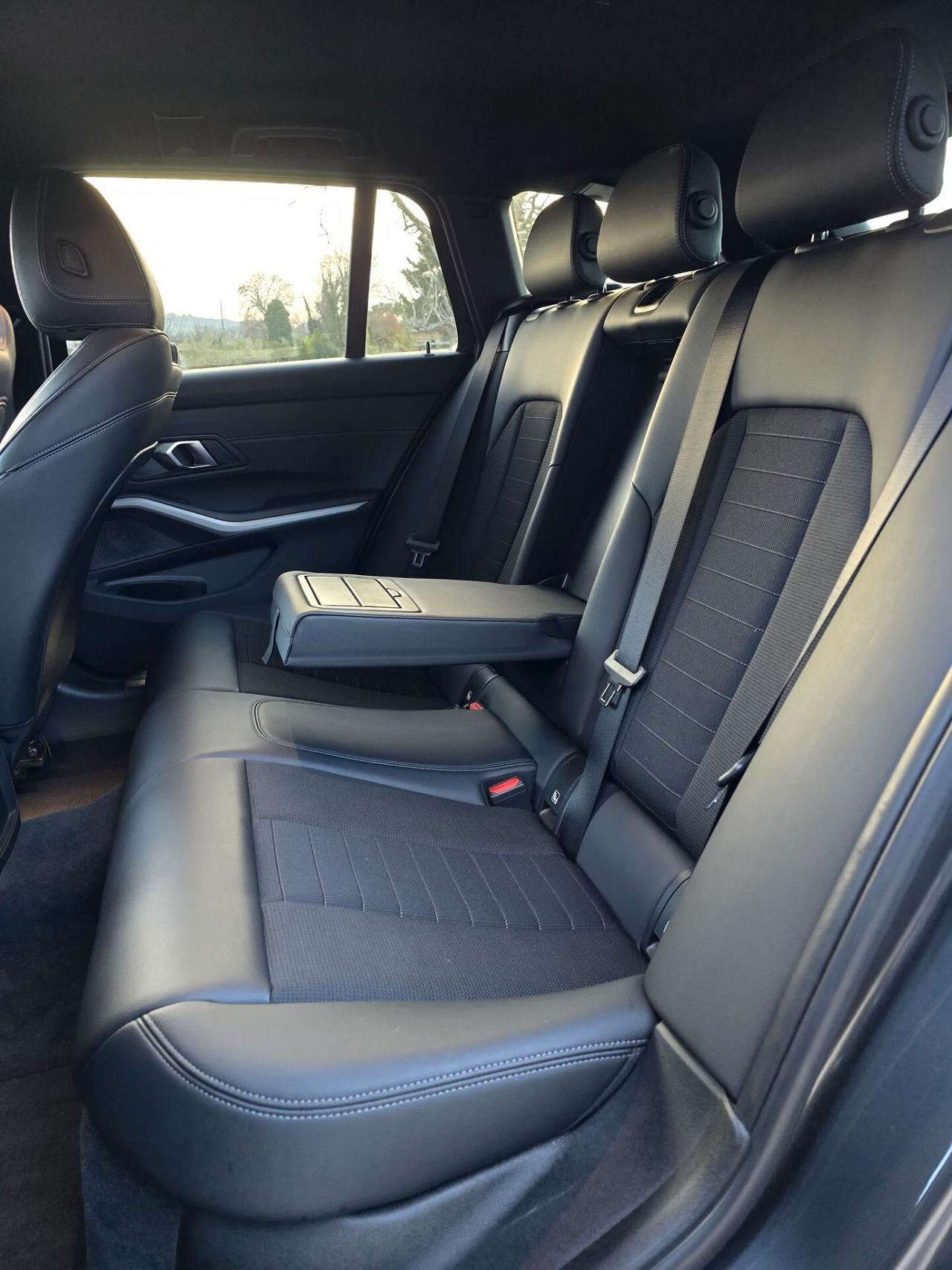 Bmw 318 318d 48V Touring Luxury