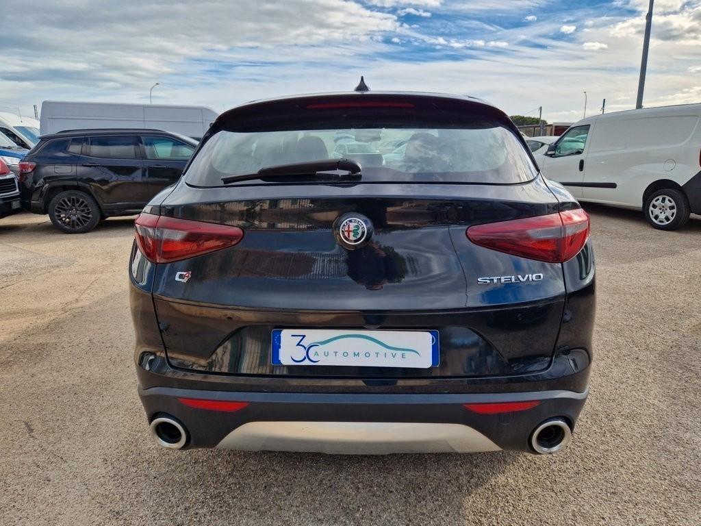 Alfa Romeo Stelvio 2.2 Turbodiesel 210CV AT8 Q4 Executive