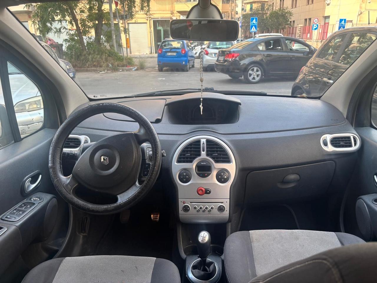 Renault Modus Grand 1.5 dCi 85CV Dynamique