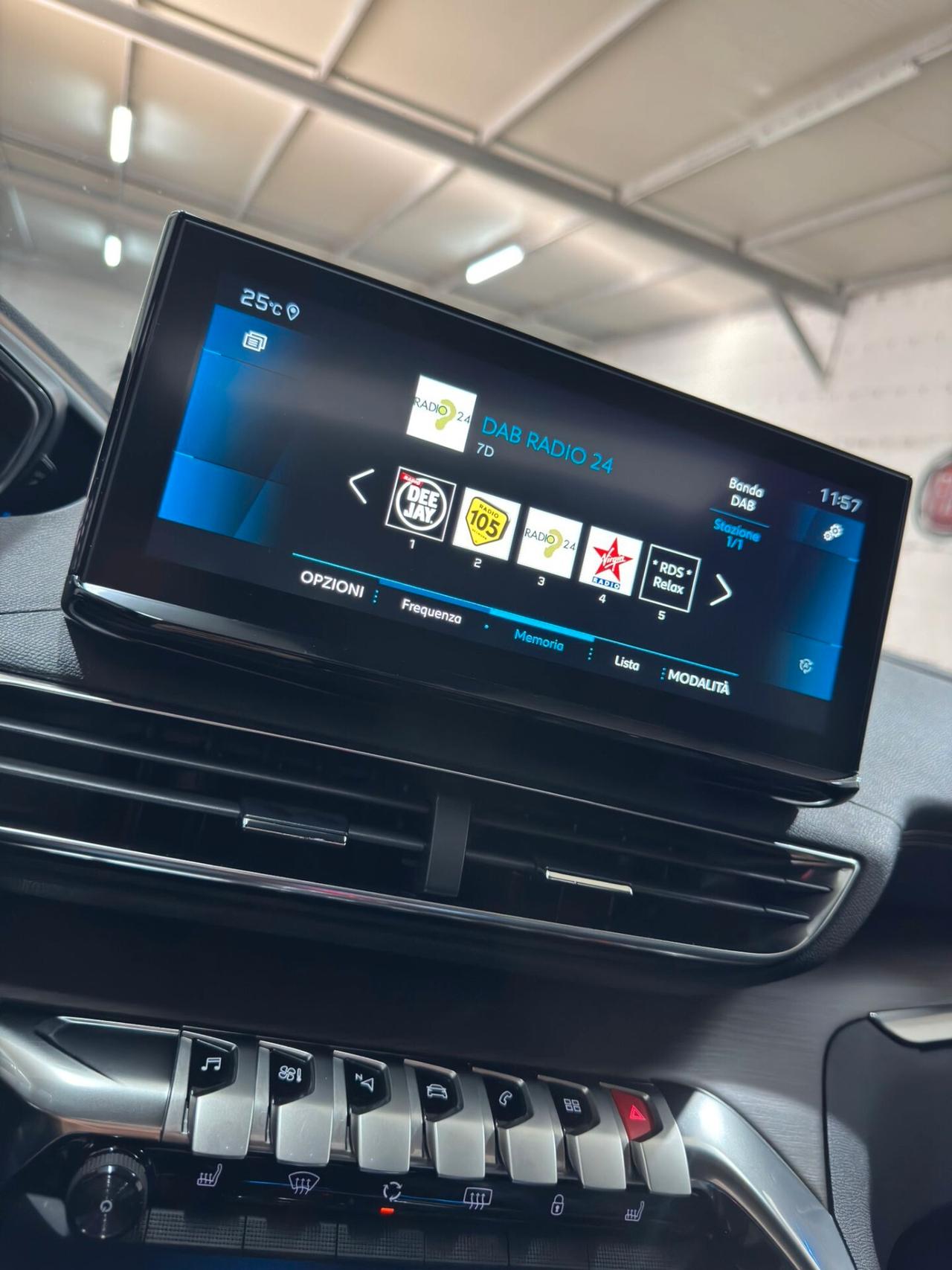 Peugeot 3008 BlueHDi 130 S&S EAT8 Active Pack