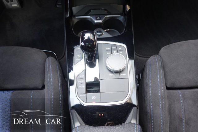 BMW 120 d xDrive 5p. Msport GUSCI-BLACK PACK-19"