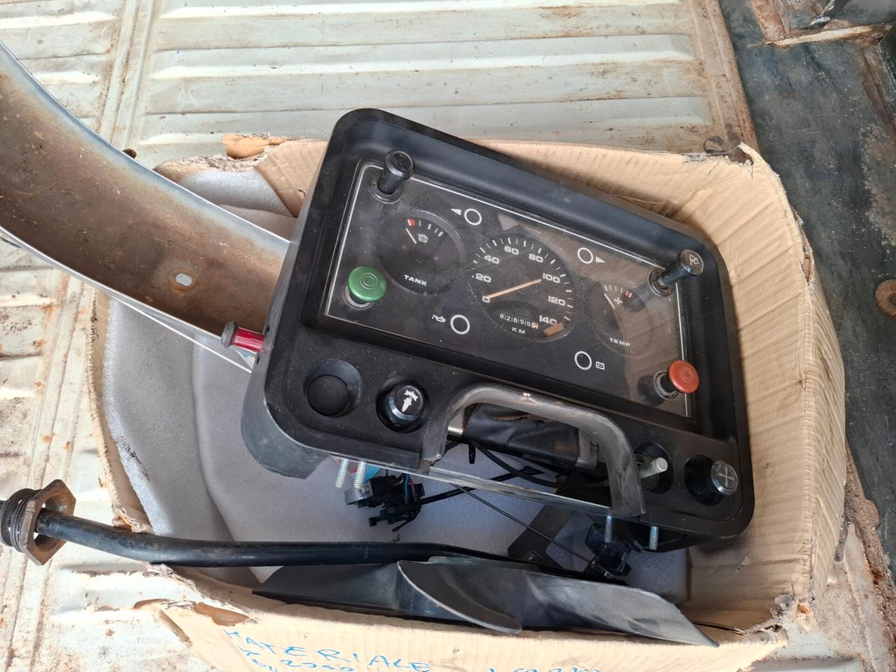 Bedford CF 97 1980 5 marce