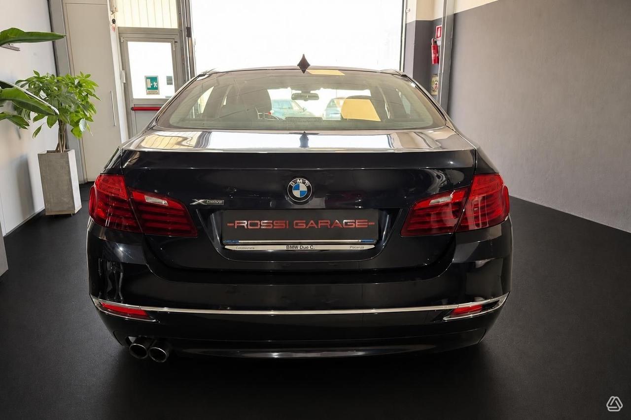 Bmw 520 520d xDrive Luxury