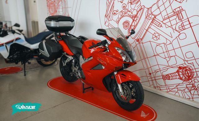 HONDA VFR 800 V4 VTEC