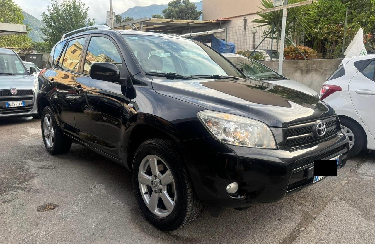 Toyota RAV4 2.2 D-4D 136Cv 4X4 *LUXURY* 2009