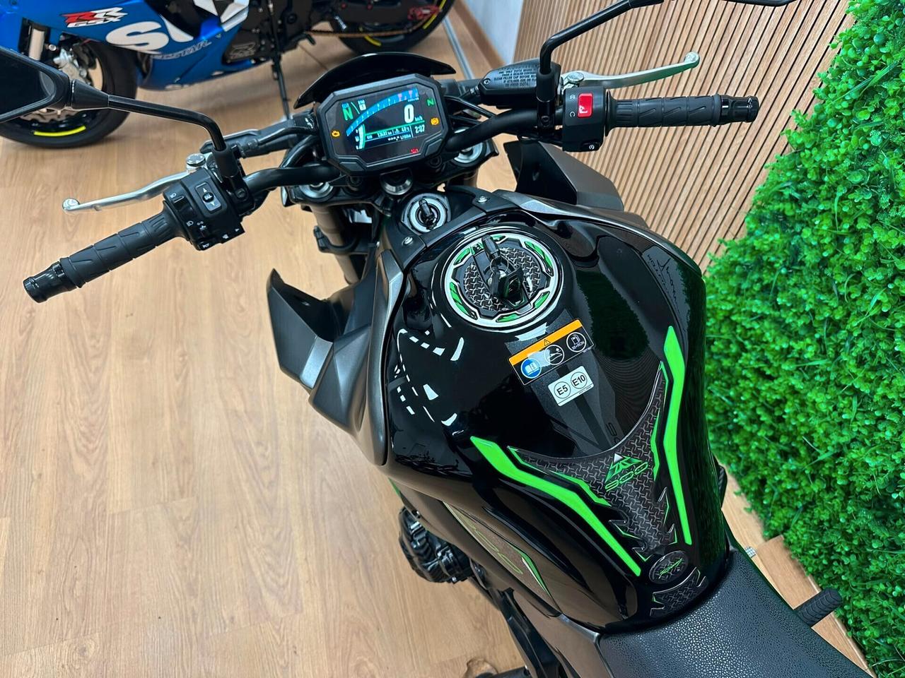 KAWASAKI Z900 Z 900 2024 13.000KM DA 119€ AL MESE