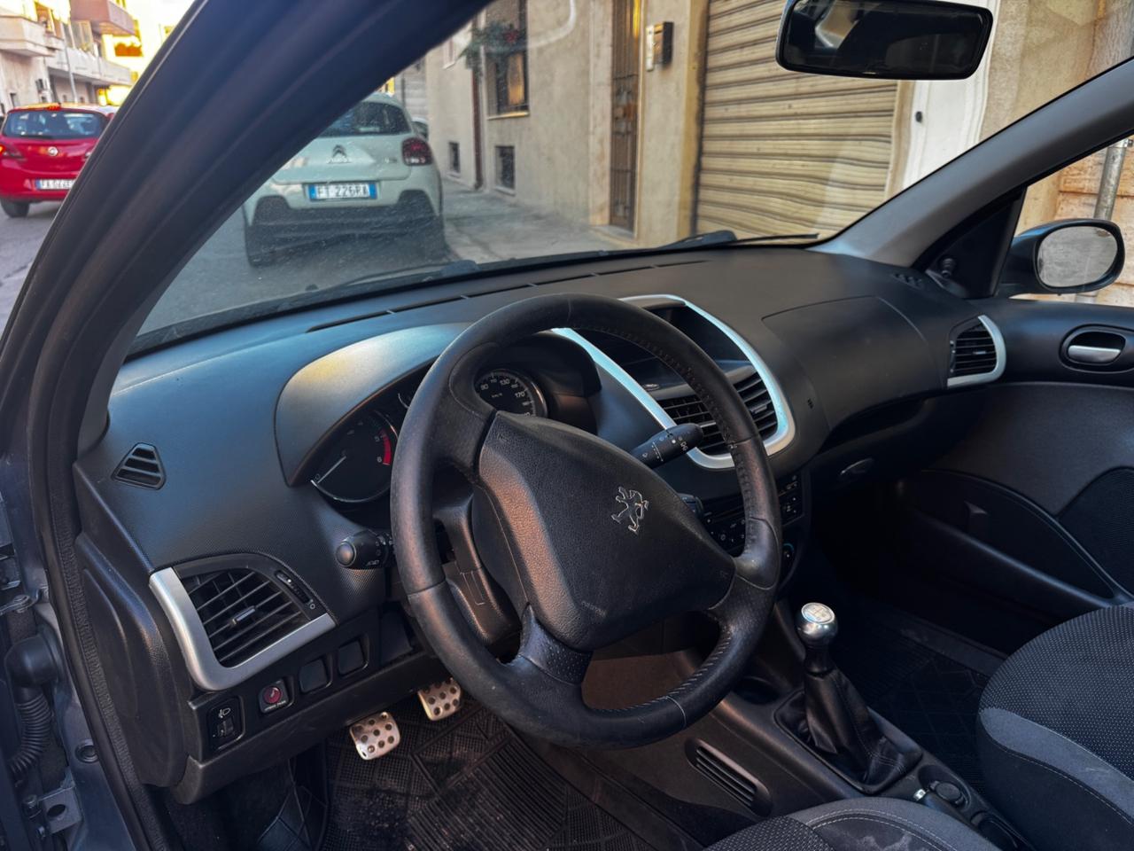 Peugeot 206 1.4 HDi 70CV NEOPATENTATI