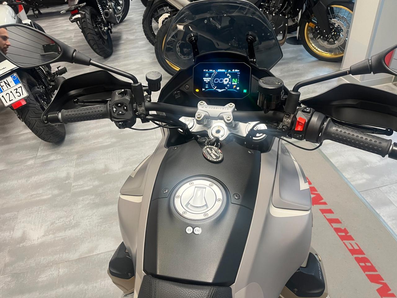 Moto Guzzi V100 Mandello Aviazione Navale