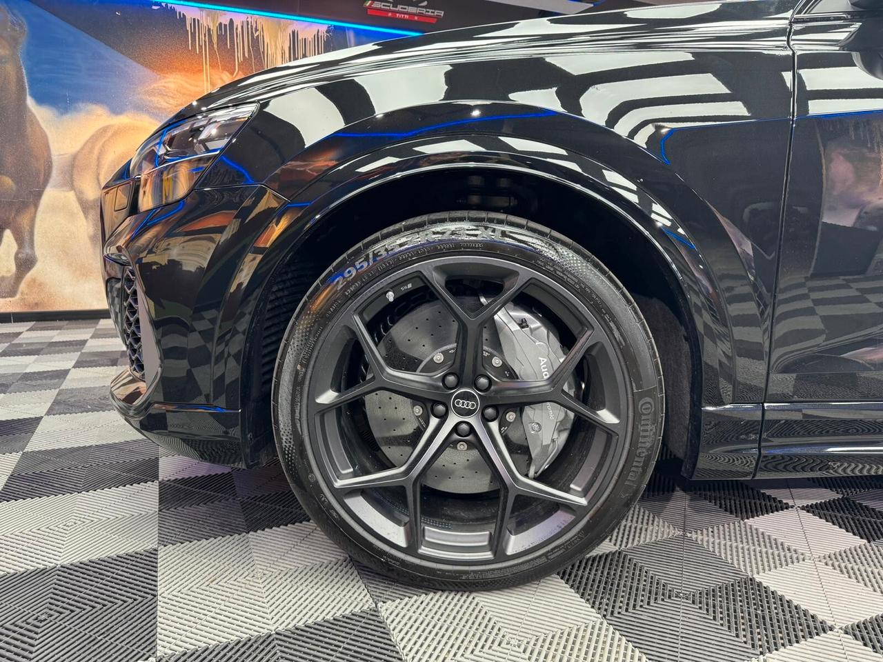 Audi RS Q8 Performance 641CV