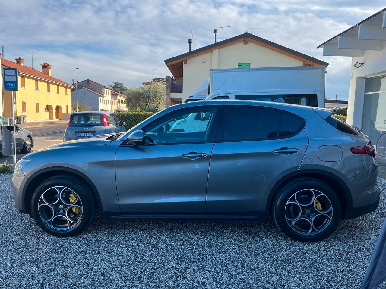 Alfa Romeo Stelvio 2.2 Turbodiesel 210 CV AT8 Q4 Executive