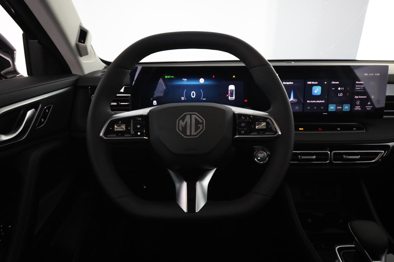 MG HS (2024-->) HS HEV Luxury