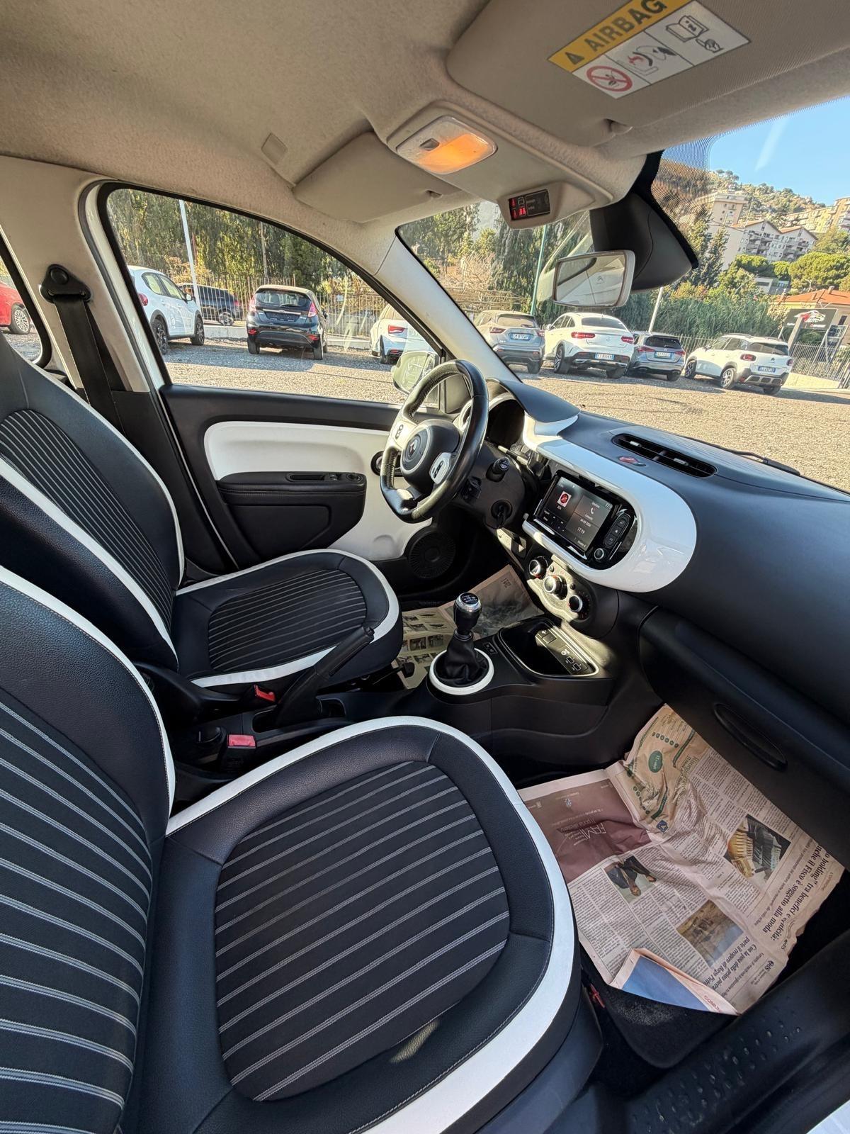 Renault Twingo SCe 65 CV Signature