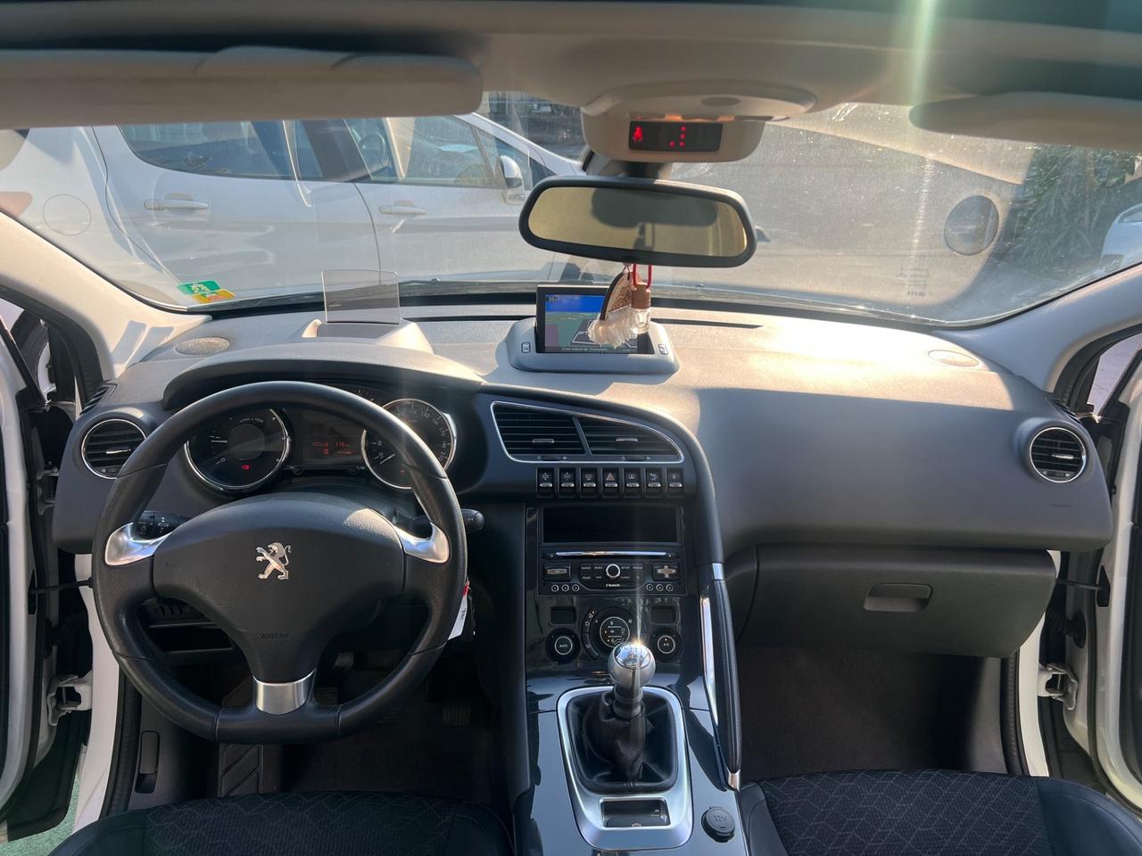 Peugeot 3008 1.6 HDi 115CV Allure
