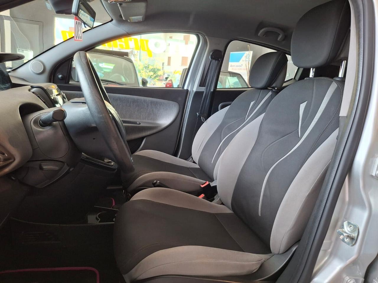 Lancia Ypsilon 1.3 MJT 16V 95CV 5 porte S&S Gold
