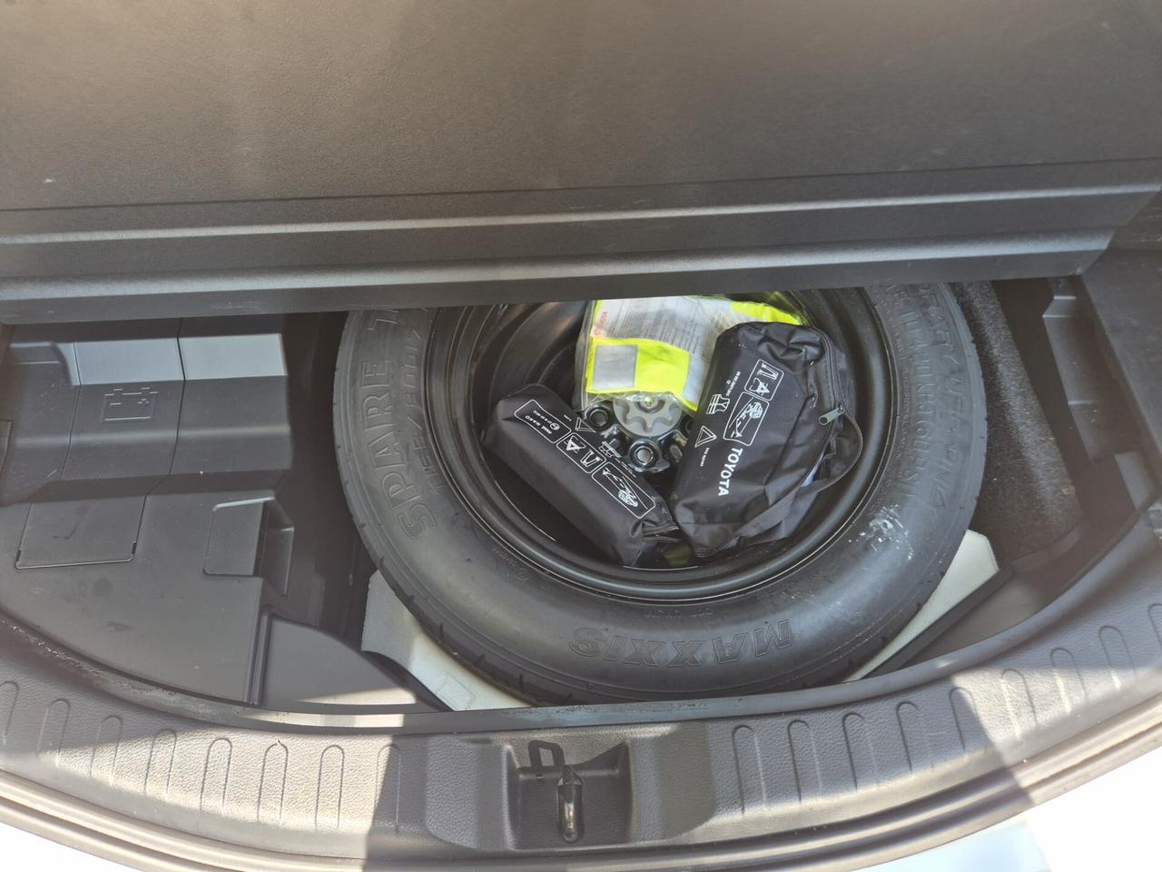 Toyota RAV 4 2.5 Hybrid Style