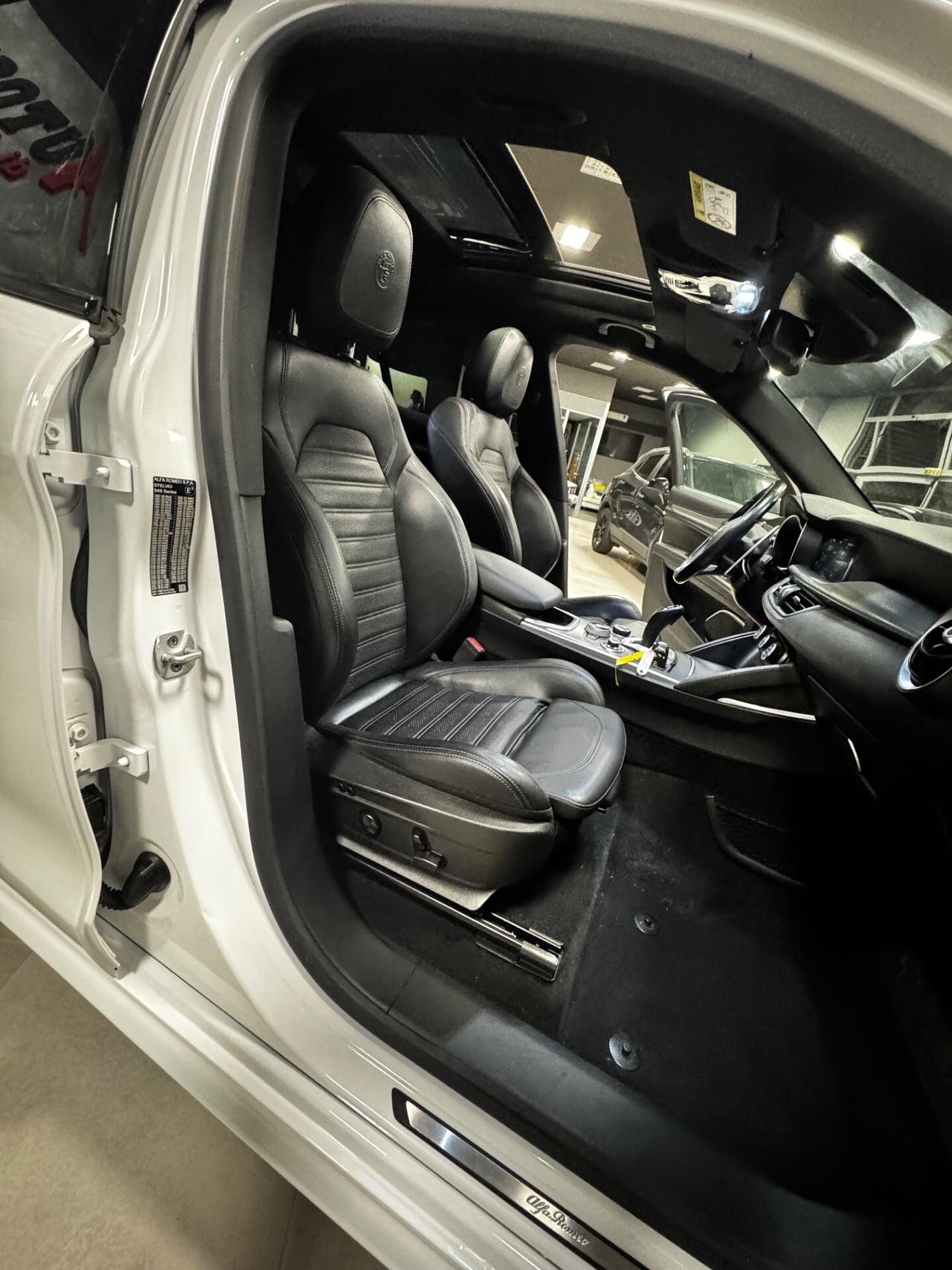 ALFA ROMEO STELVIO VELOCE TETTO APRIBILE 2.2 MJET 210CV Q4