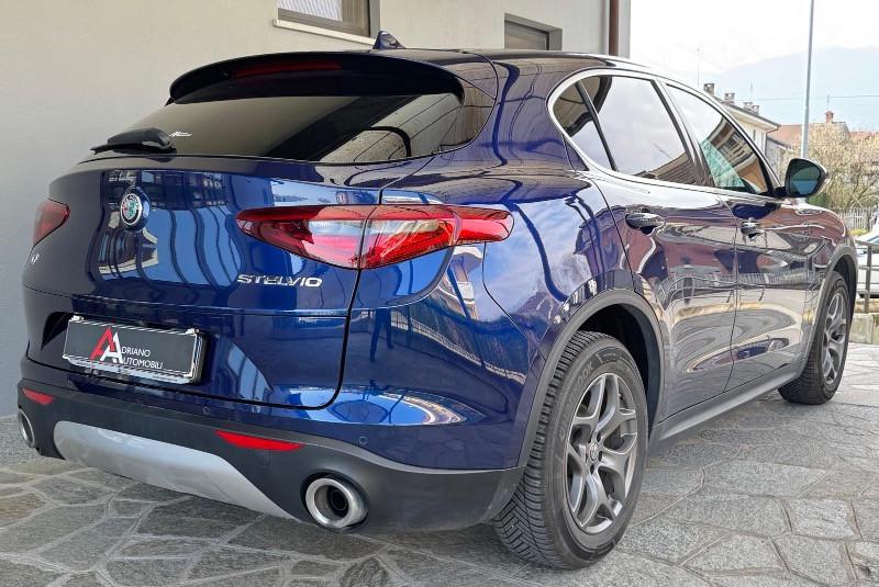 Alfa Romeo Stelvio 2.2 t B-Tech Q4 210cv auto