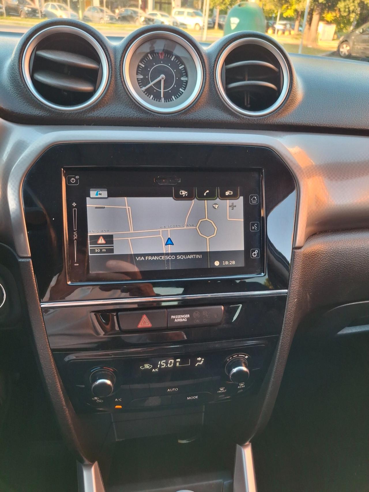 Suzuki Vitara 1.6 DDiS V-Cool-INTERNI IN PELLE-NAVI-