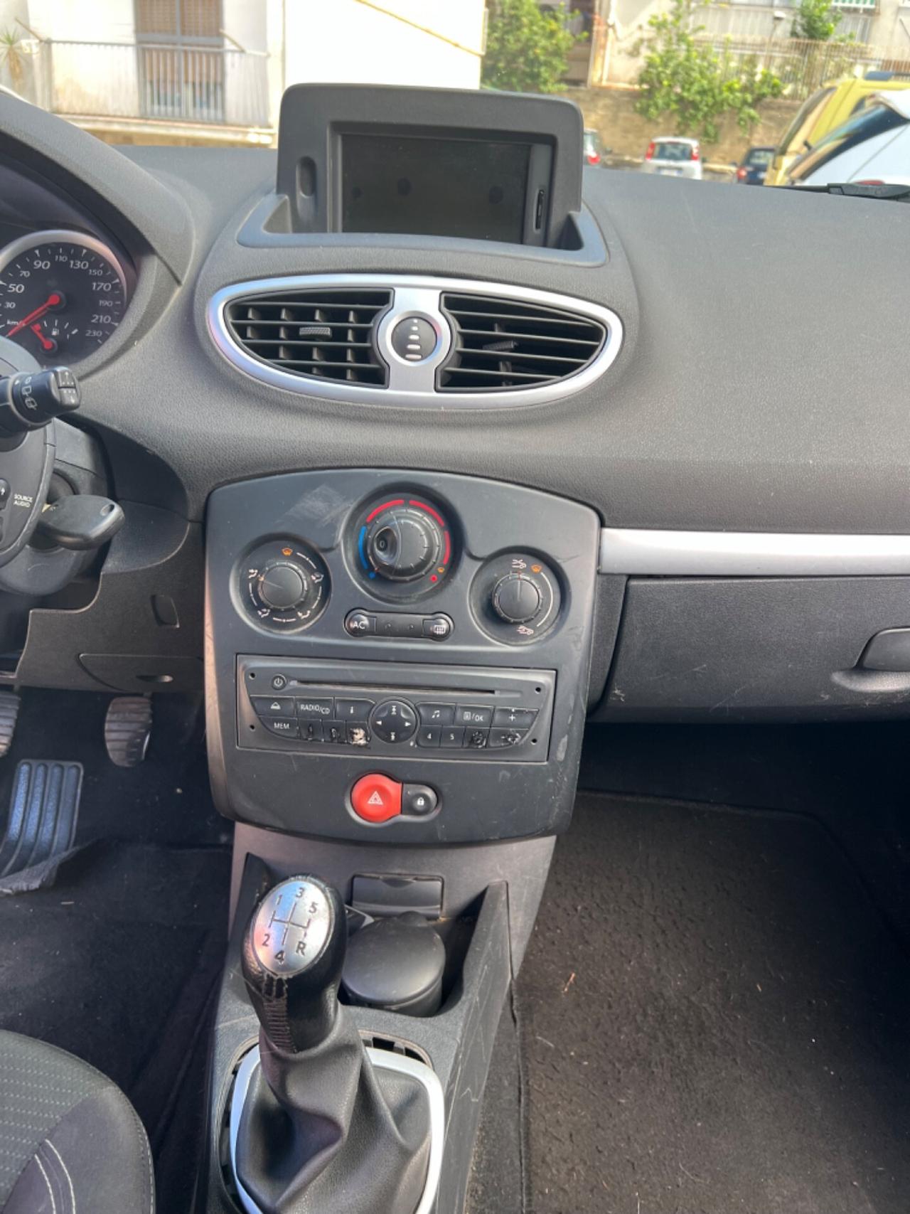 Renault Clio 1.2 16V 5 porte GPL Dynamique