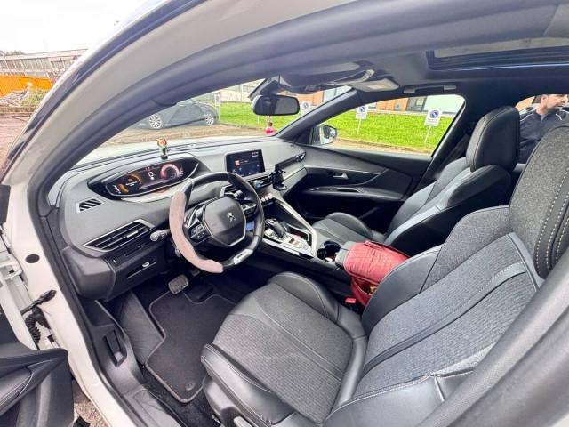 Peugeot 3008 1.2 pt t GT Line s&s 130cv eat8