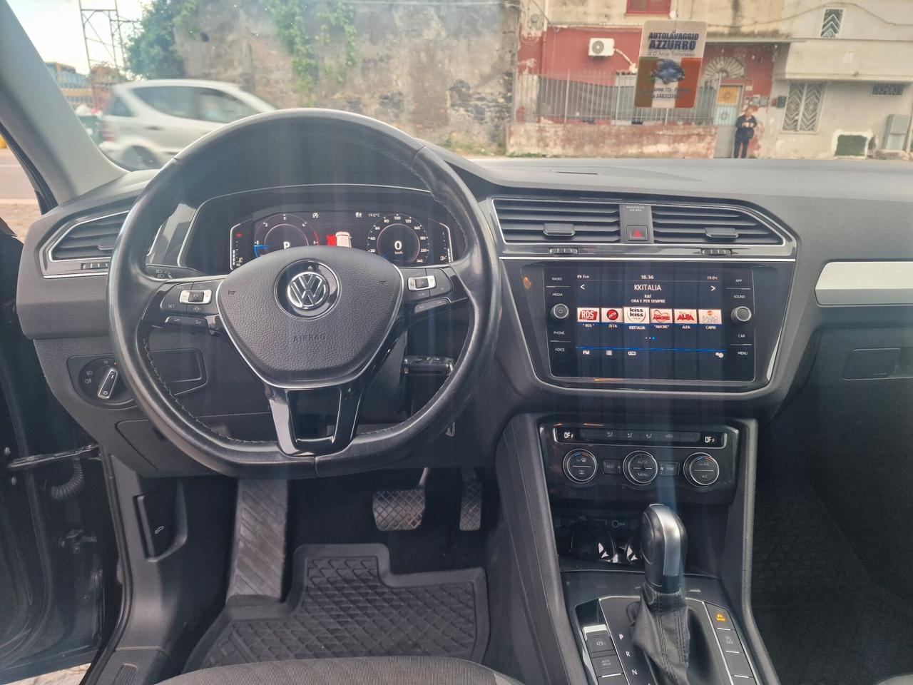 Volkswagen Tiguan 2.0 TDI SCR DSG R LINE