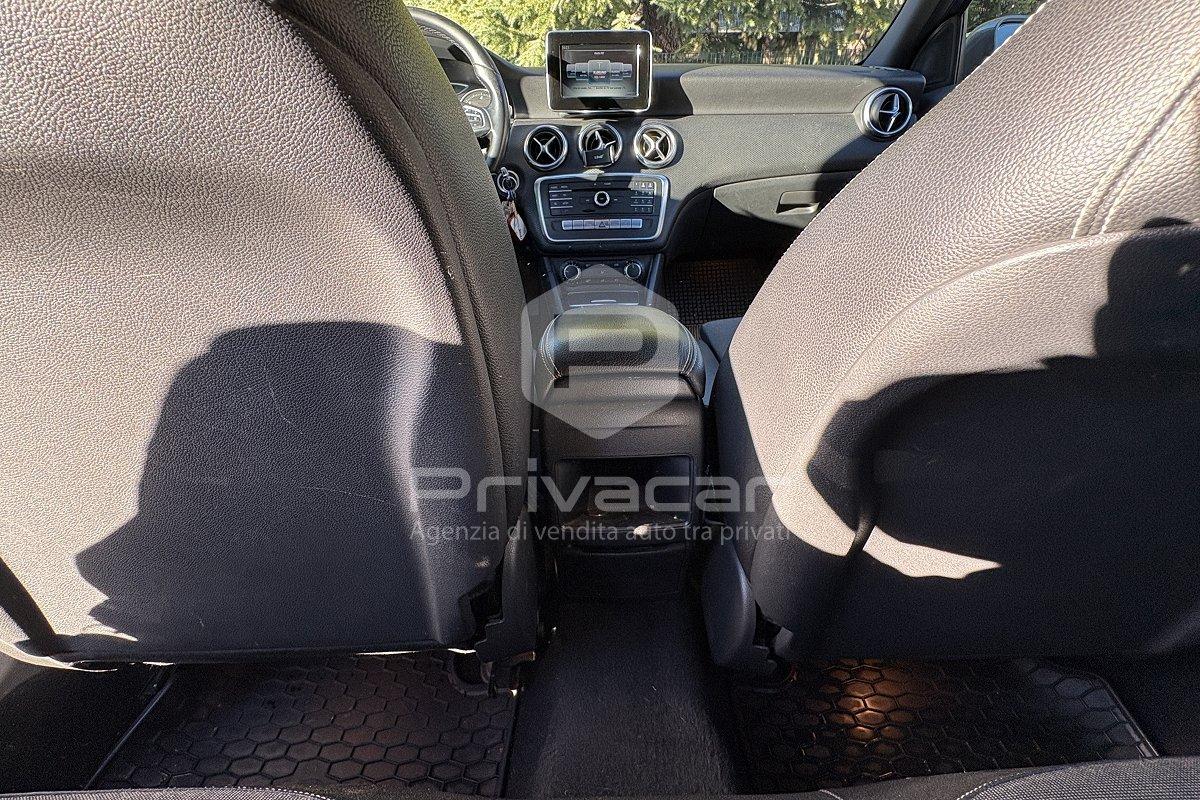 MERCEDES A 180 d Automatic Business