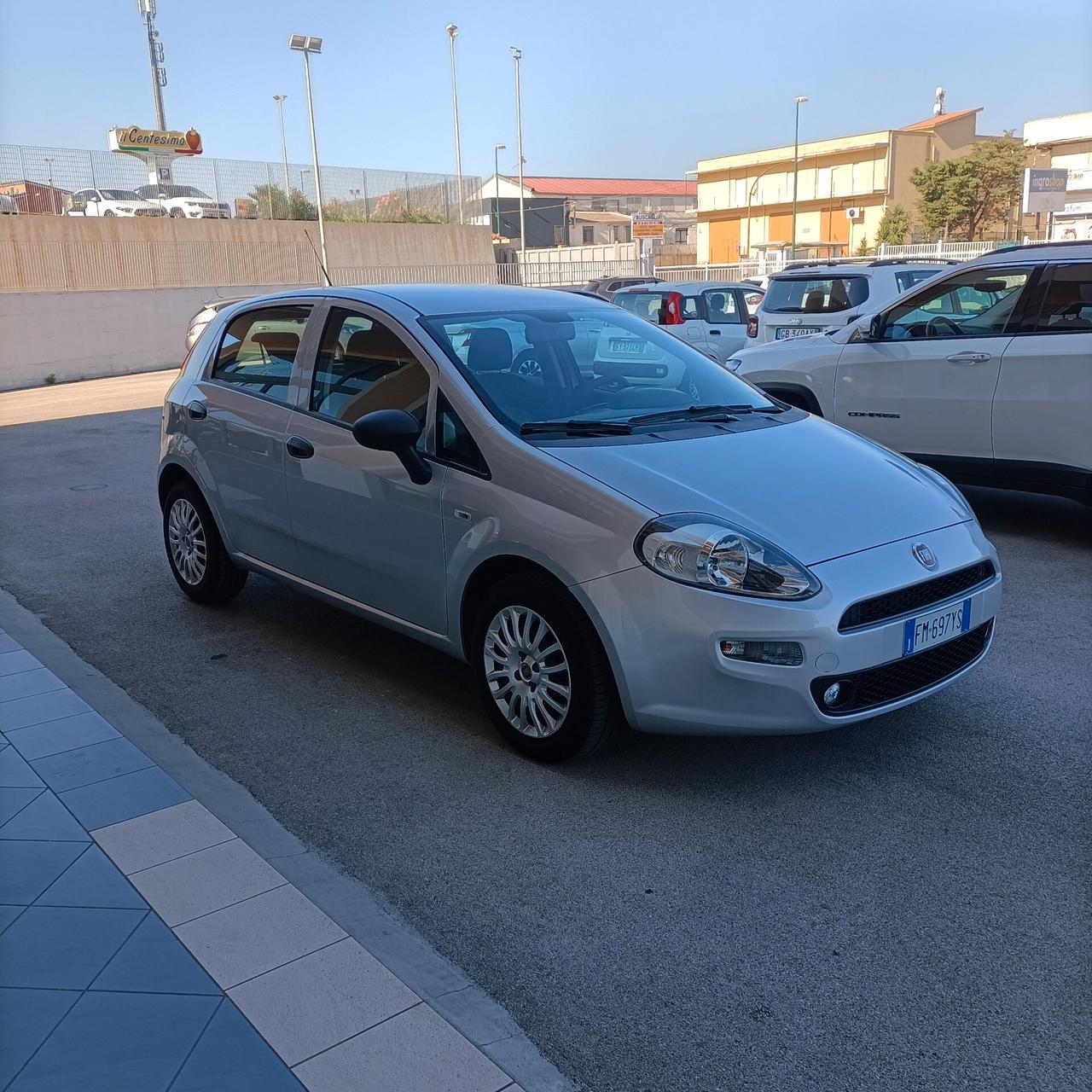 Fiat Punto 1.3 MJT II S&S 95 CV 5 porte Street