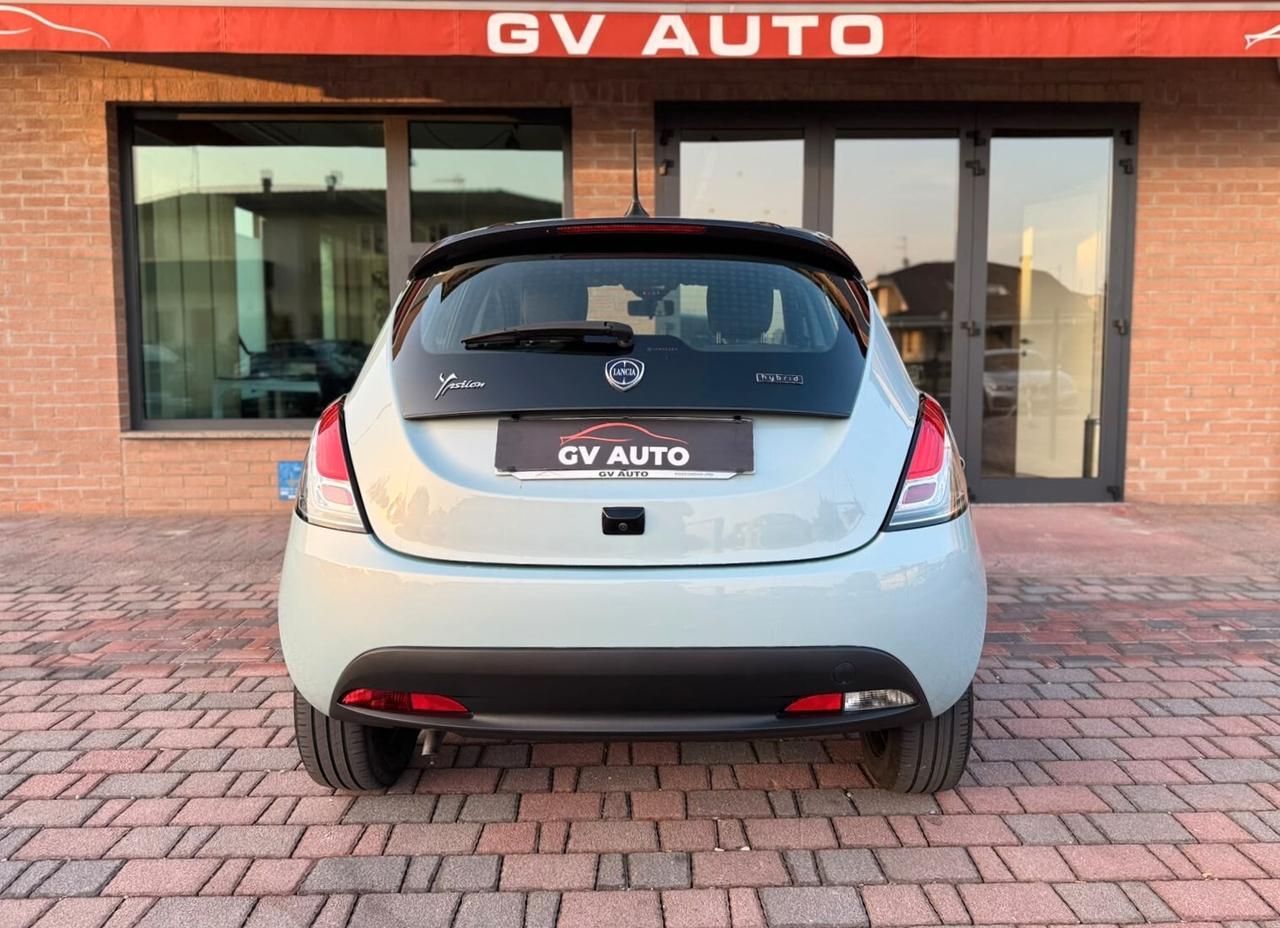 Lancia Ypsilon Hybrid