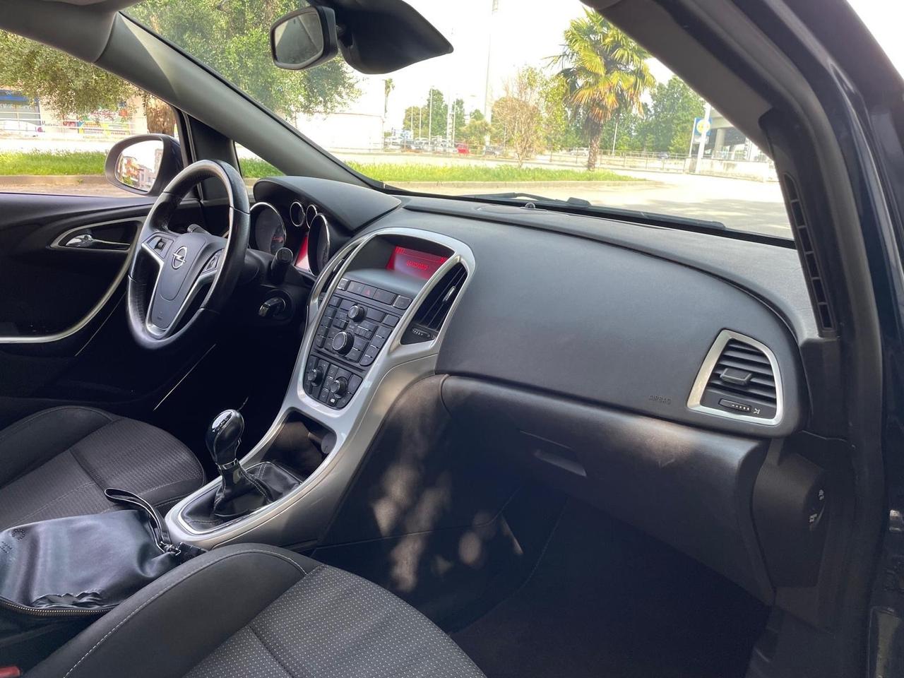 Opel Astra 1.6 Turbo 180CV Sports Tourer aut. Cosmo S