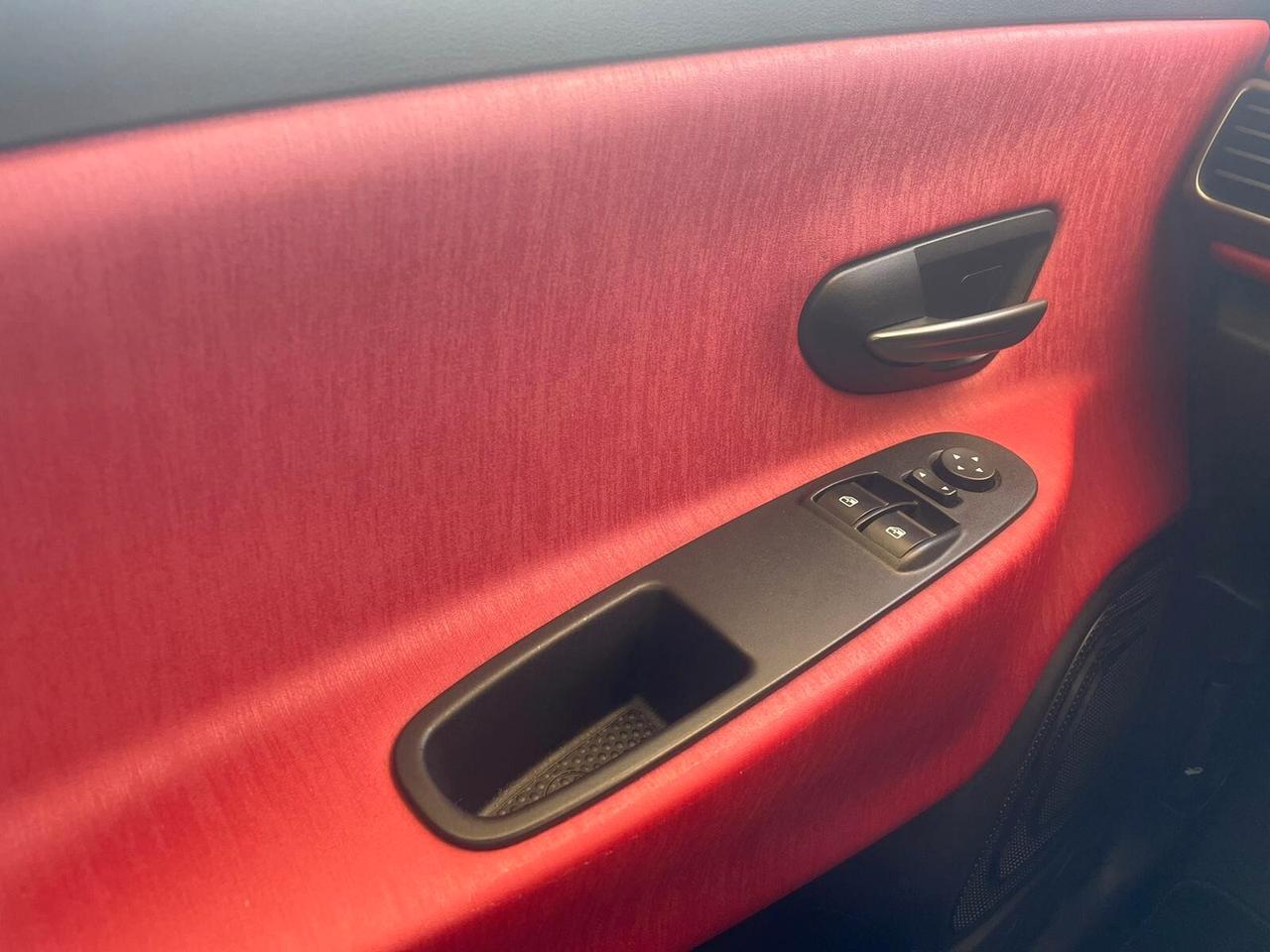 Lancia Ypsilon 0.9 TwinAir 85 CV 5 porte Metano Ecochic Gold