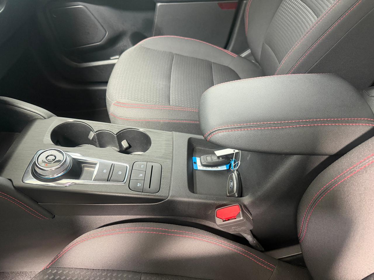 Ford Kuga 2.5 Full Hybrid 190 CV CVT 2WD ST-Line Design