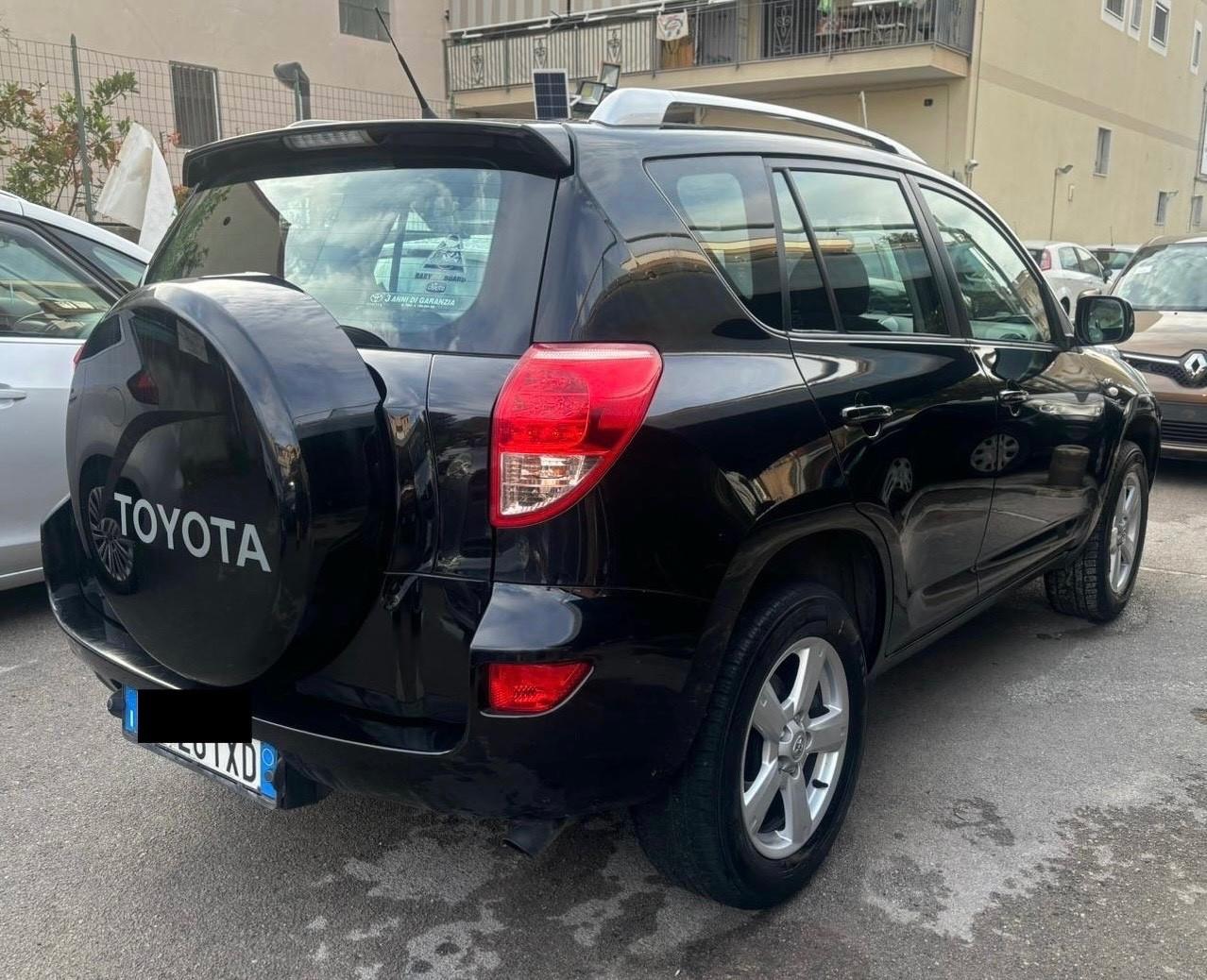 Toyota RAV4 2.2 D-4D 136Cv 4X4 *LUXURY* 2009