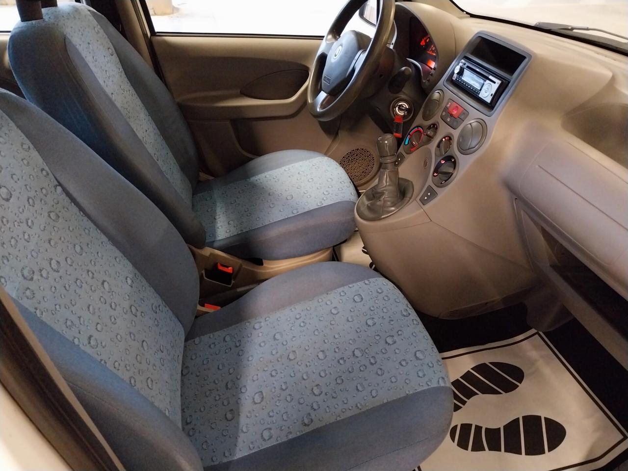 Fiat Panda 1.1 Active - ok neopatentati