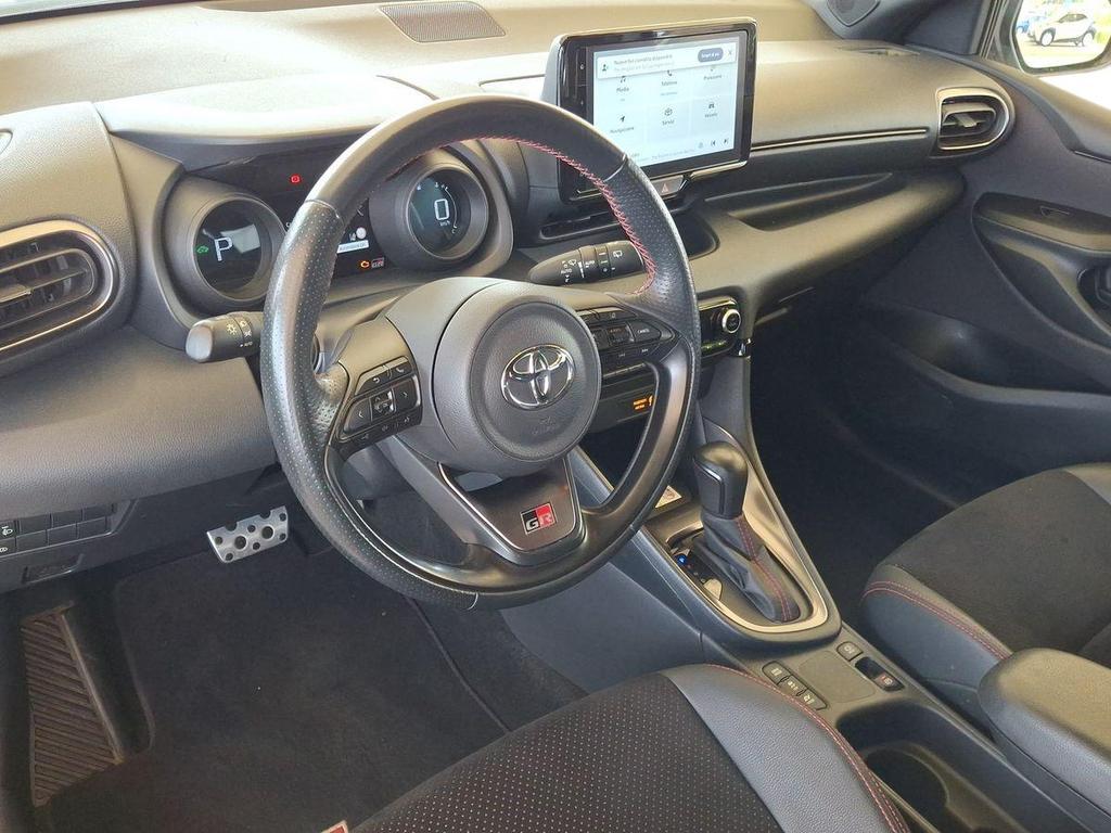 Toyota Yaris 1.5h GR Sport