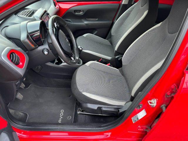 TOYOTA Aygo X-Play 1.0 70CV CARPLAY AUDIO*UNICO PROPARIETARIO*