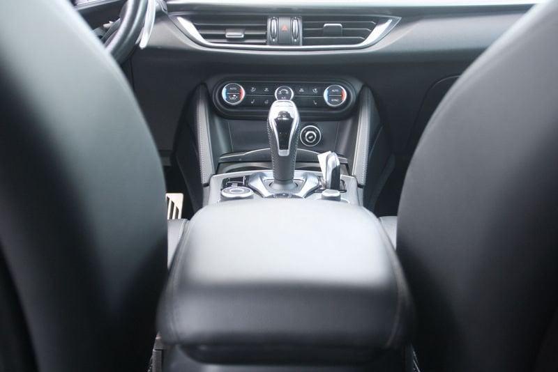 Alfa Romeo Stelvio 2.2 TD 210 CV Veloce AT8 Q4