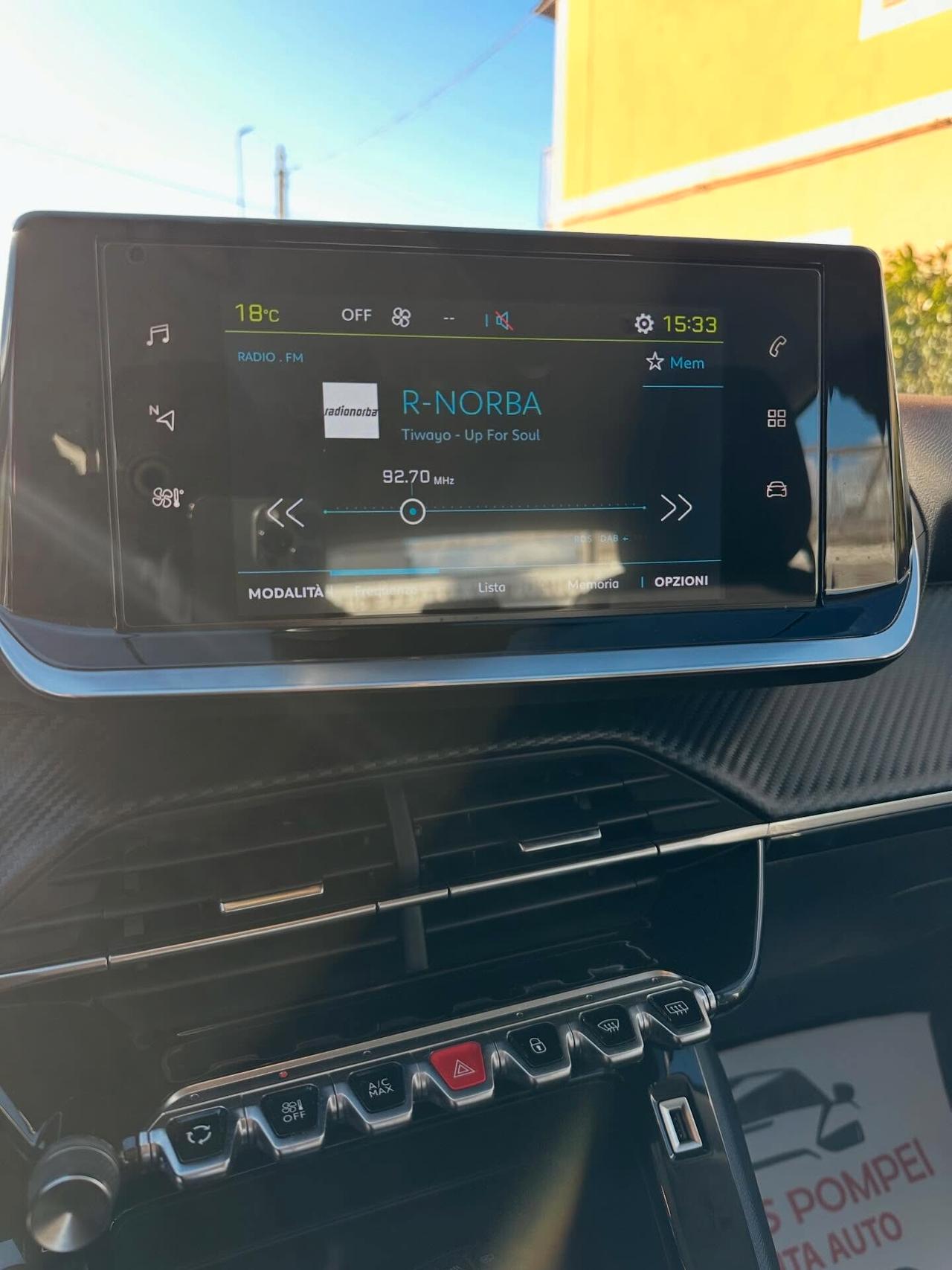 Peugeot 208 motore elettrico 136 CV 5 porte GT