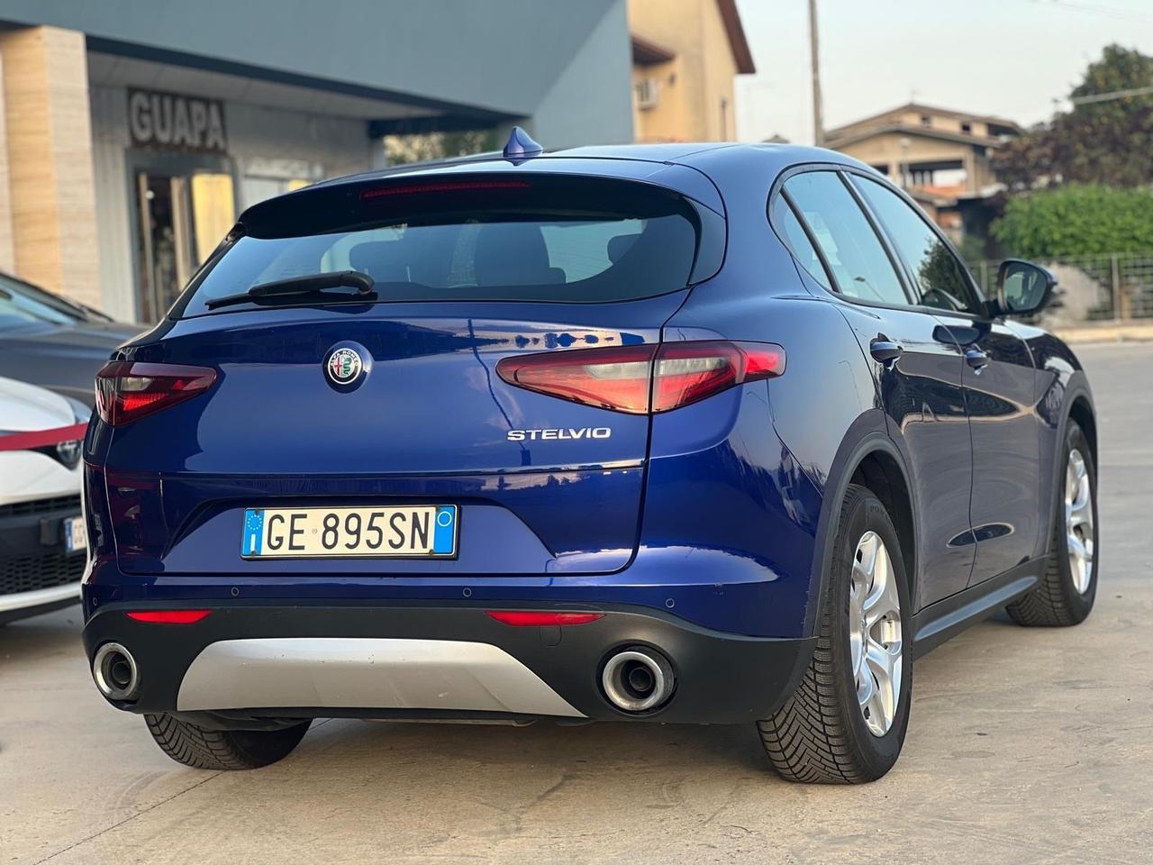 Alfa Romeo Stelvio 2.2 Turbodiesel 190 CV AT8 RWD Business