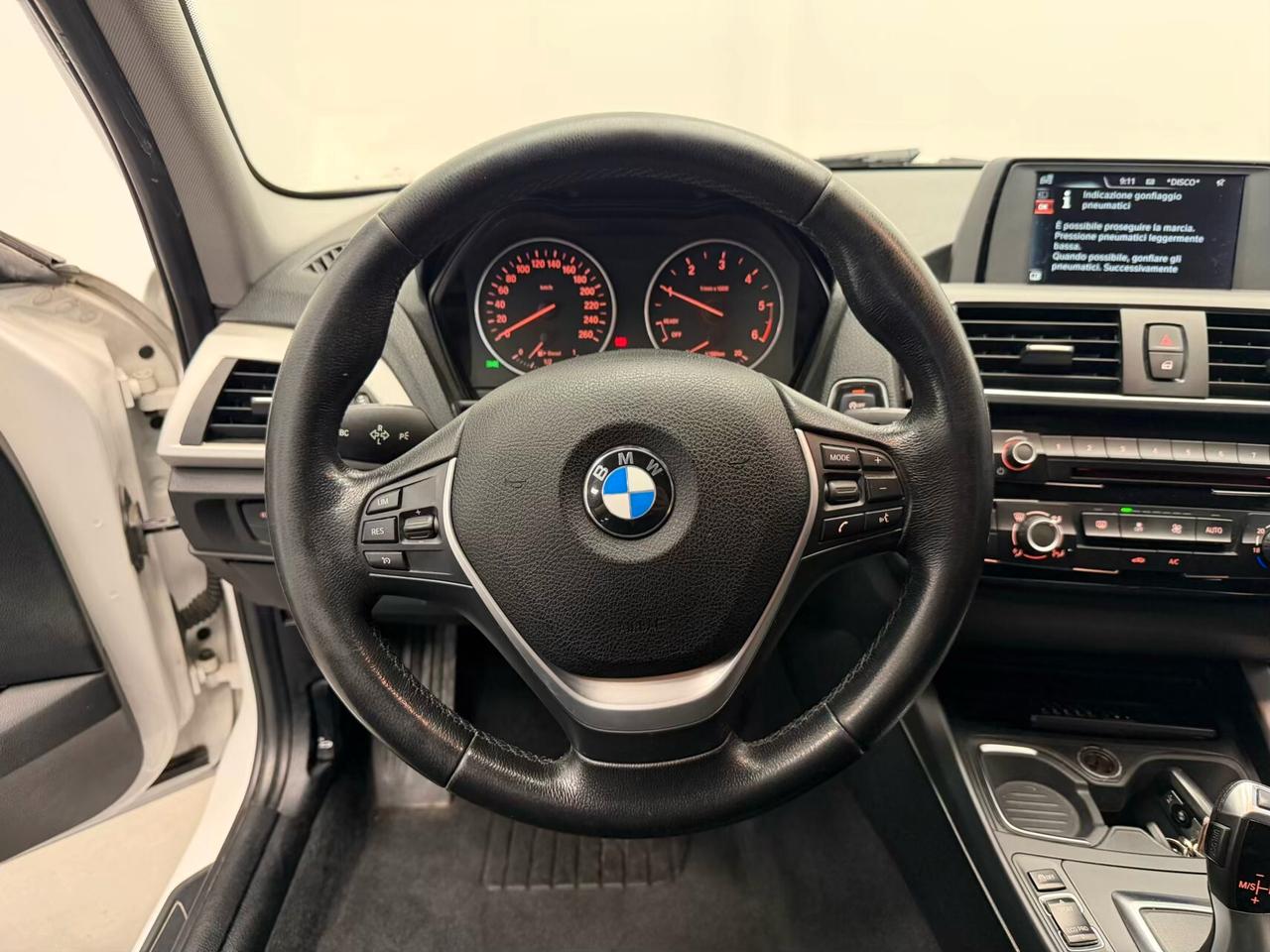 Bmw 116 116d 5p. Urban