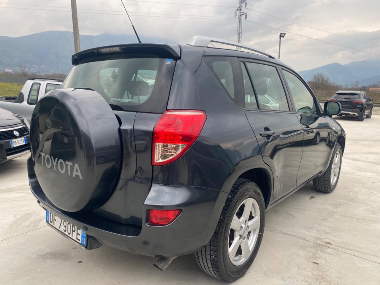 Toyota RAV 4 RAV4 2.2 D-4D 136 CV Luxury