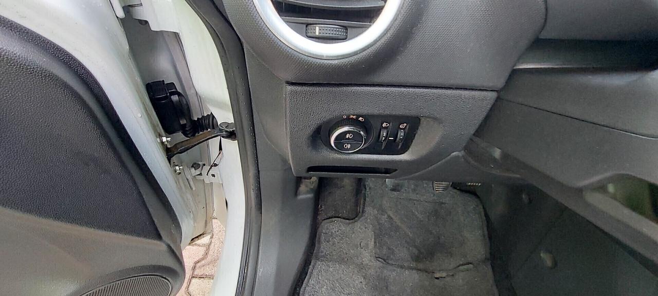 CORSA 1,2 GPL DI SERIE CASA MADRE SCADENZA 2033 LEGA BI.COLOR X NEOPATENTATI IMPECCABILE