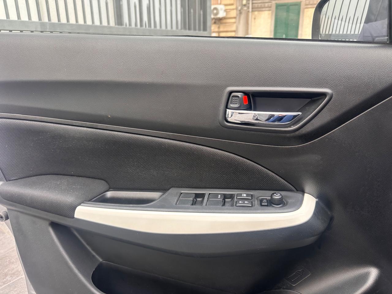 Suzuki Swift 1.0 Boosterjet Hybrid S