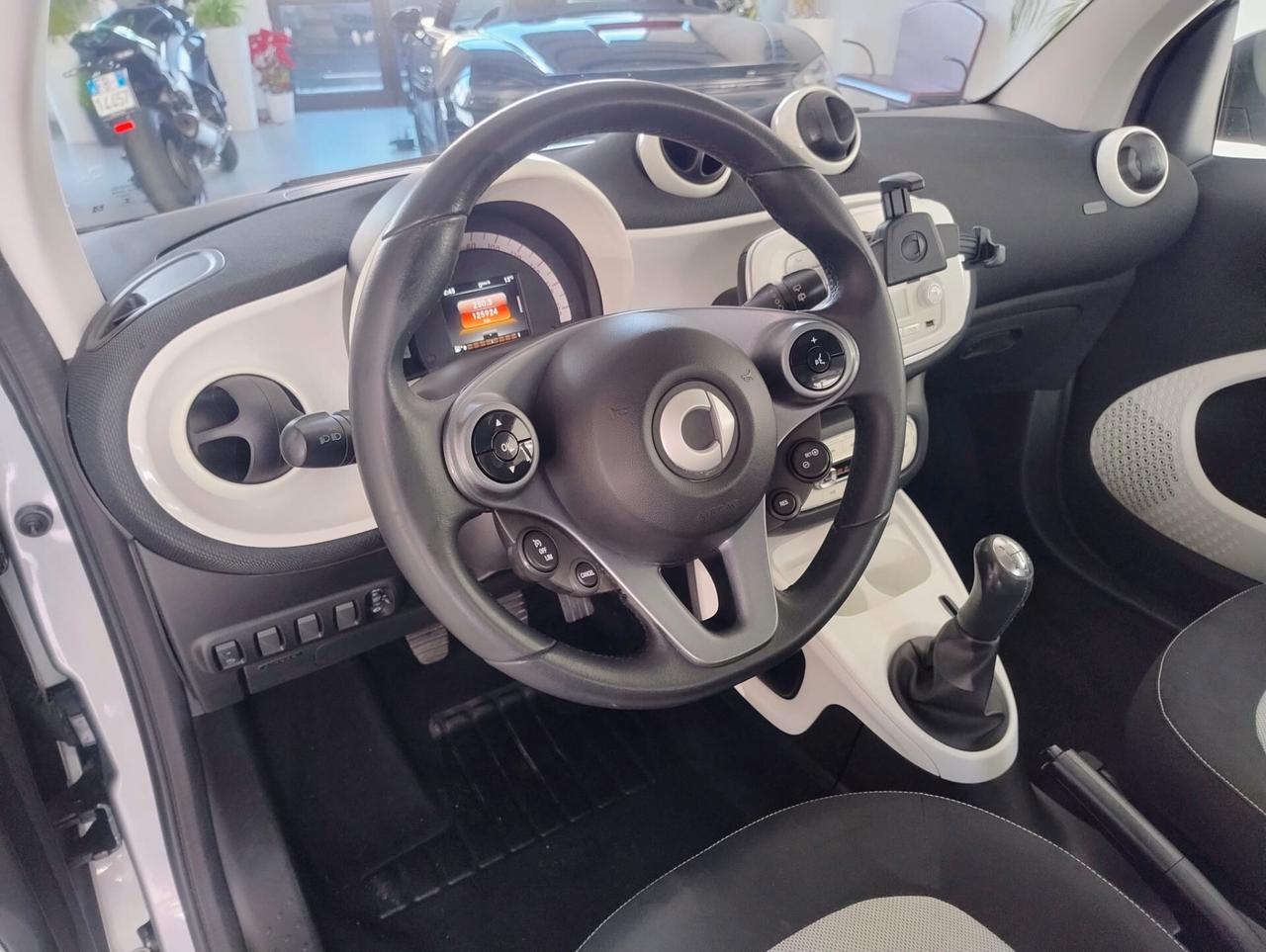 Smart ForTwo 1000 52 kW MHD coupé passion