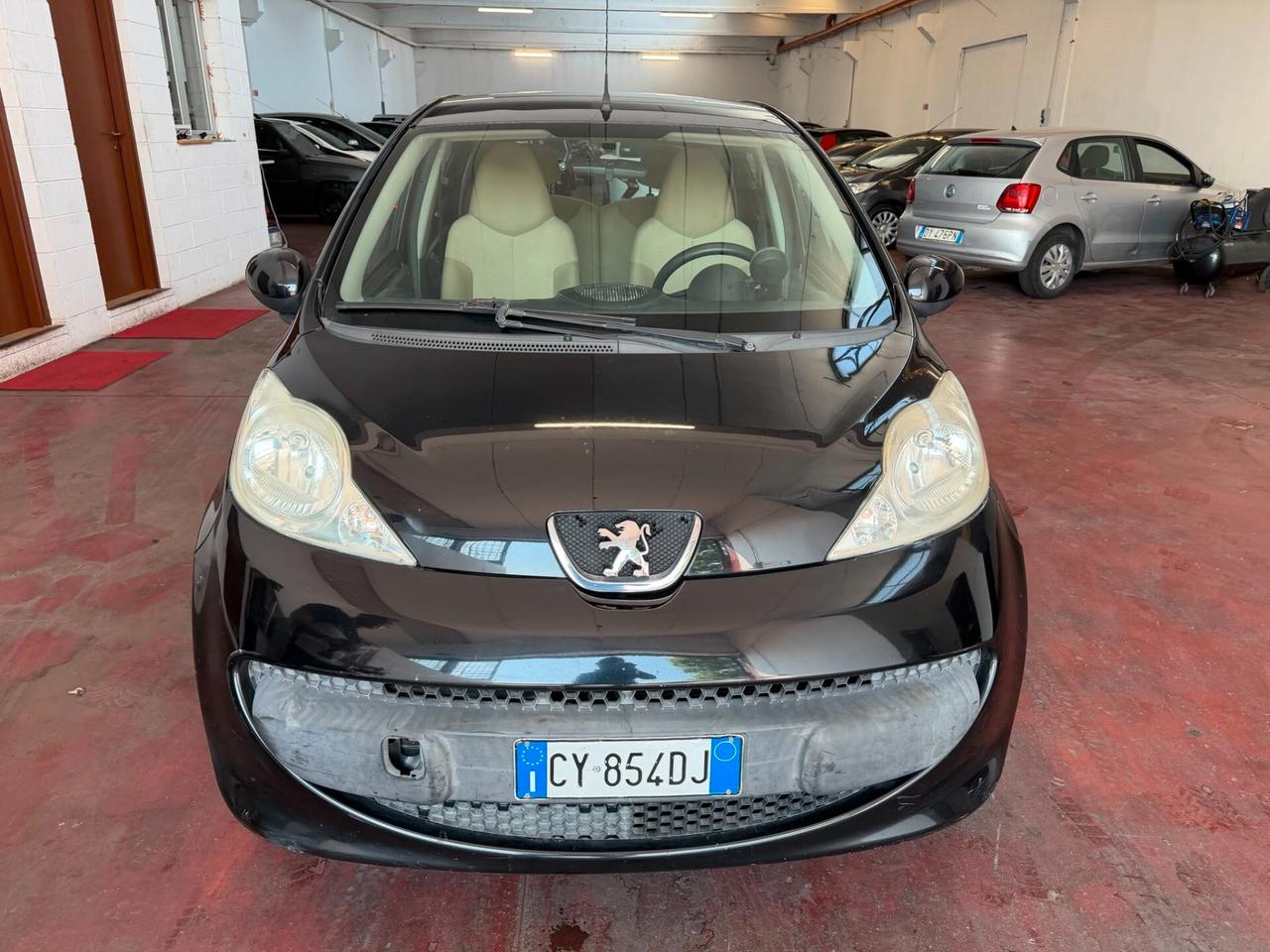 Peugeot 107 1.0 68CV 5p. Sweet Years neopat
