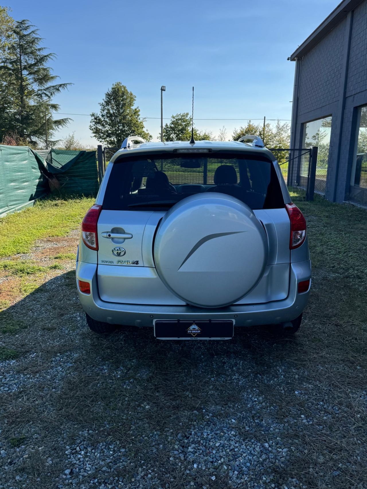 Toyota RAV 4 RAV4 2.2 D-4D 177 CV Sol Plus