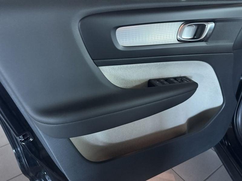 Volvo XC40 XC40 T3 Geartronic Momentum Pro