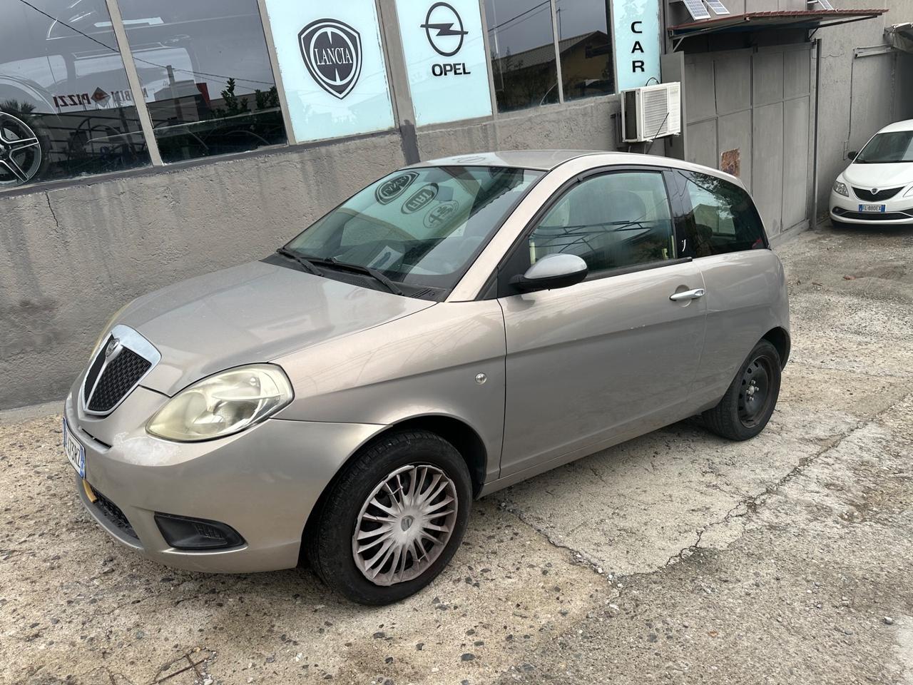 Lancia Ypsilon 1.2 Oro