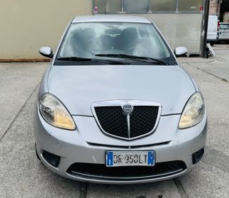 Lancia Ypsilon 1.2 Oro Plus