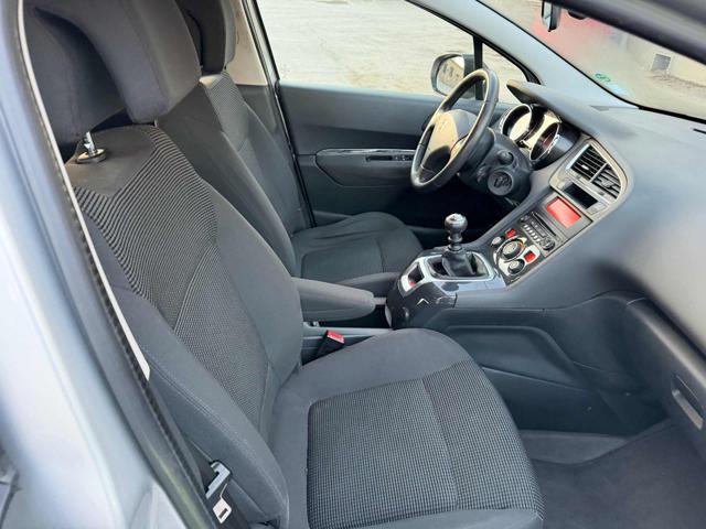 PEUGEOT 5008 7posti 1.6 HDi 115CV senza nessun lavoro da fare