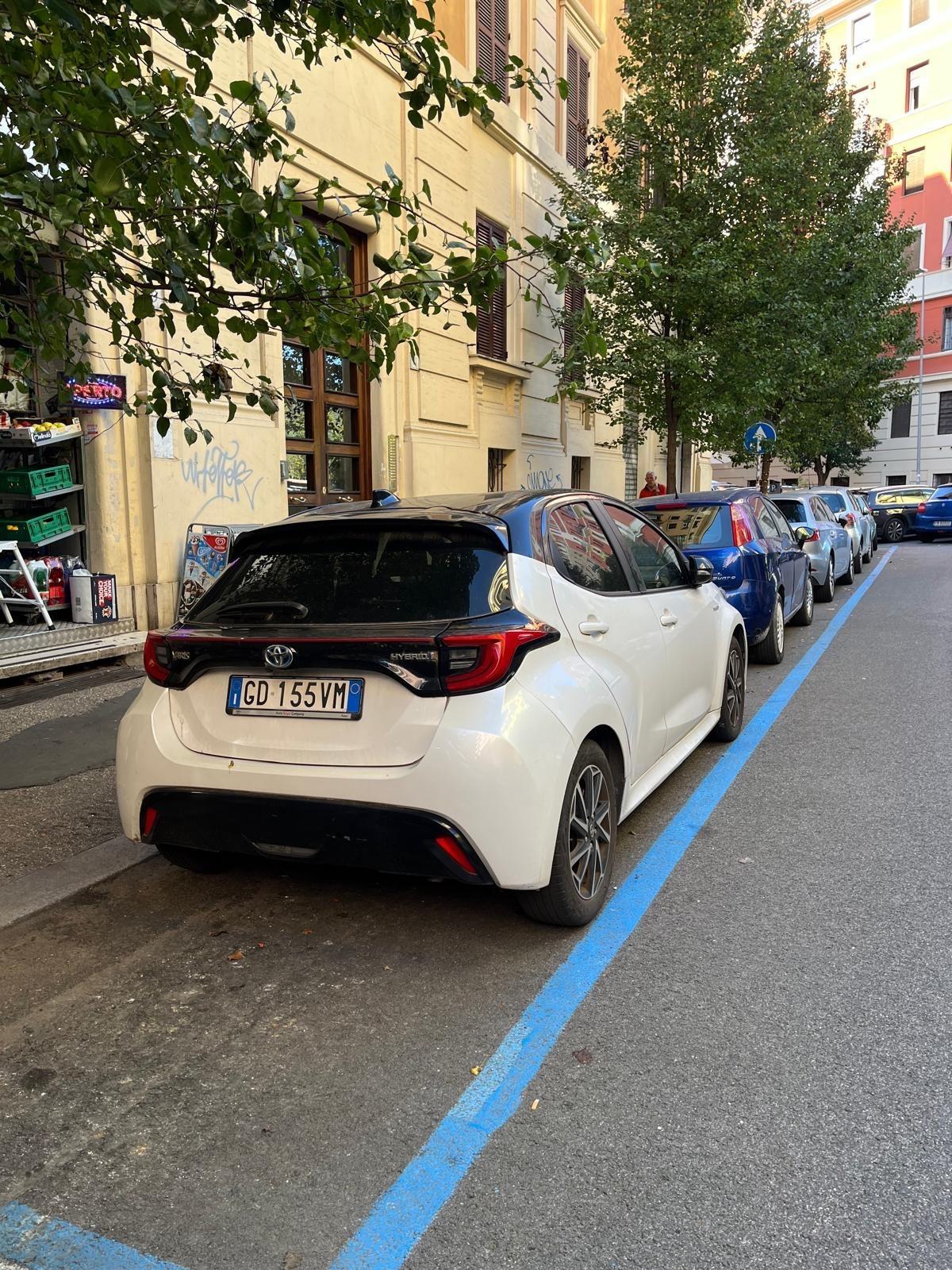 Toyota Yaris 1.5 Hybrid 5 porte Lounge